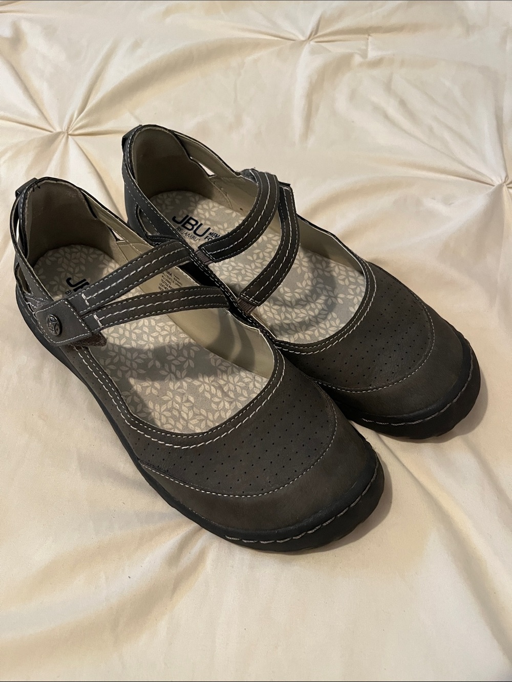 Jambu shoes